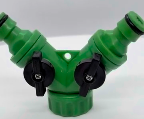 Adaptador de una Canilla a Dos con Regulacion