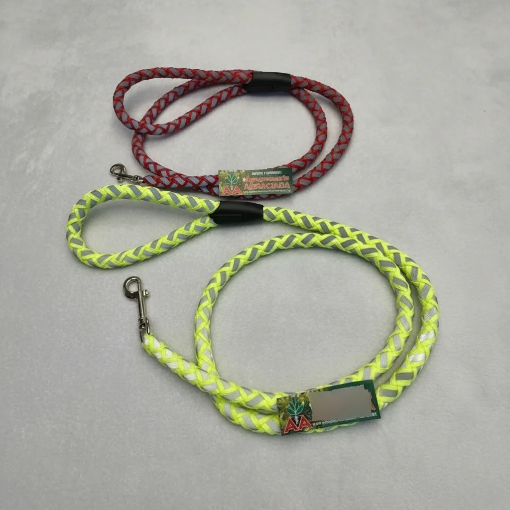 Correa Reflectiva Gruesa Largo 120 cms con Mosquetón