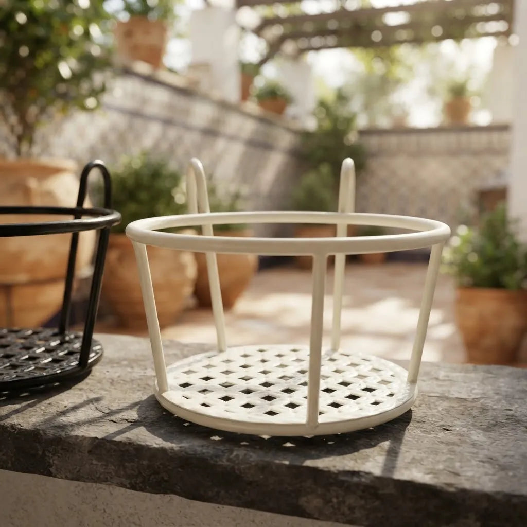 Soporte Metálico Para Macetas De Balcón En Blanco O Negro
