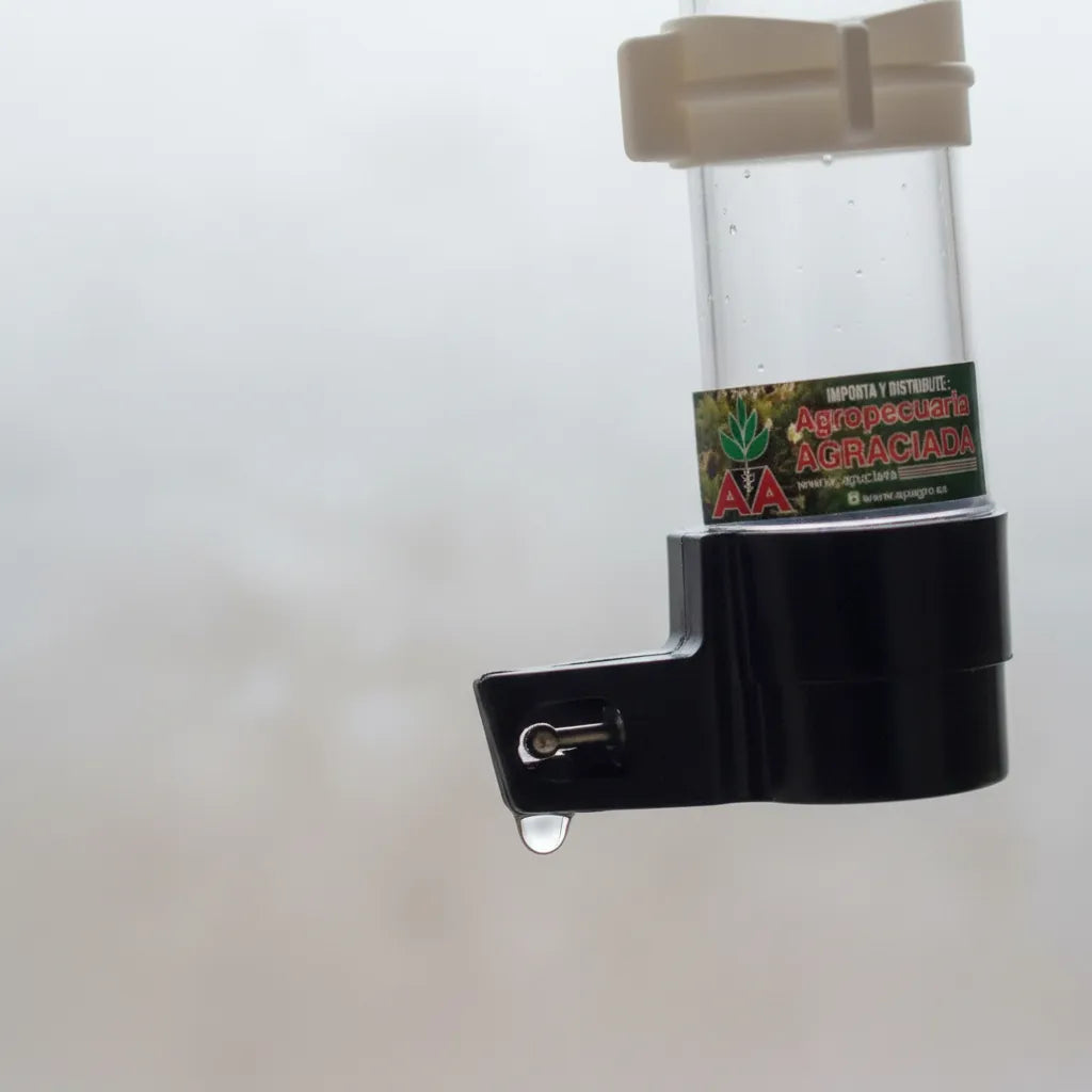 Bebedero Tubo Para Pájaros 17 Cms.